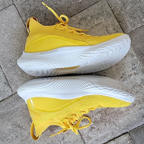 Under Armour Team Curry Flow 8 Smooth Butter & White Basketball Sneakers - Picture 5 of 8